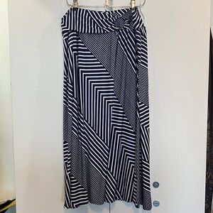 💲⬇️ Robert Louis Navy Blue & White Striped A-Line Skirt with Ring Detail